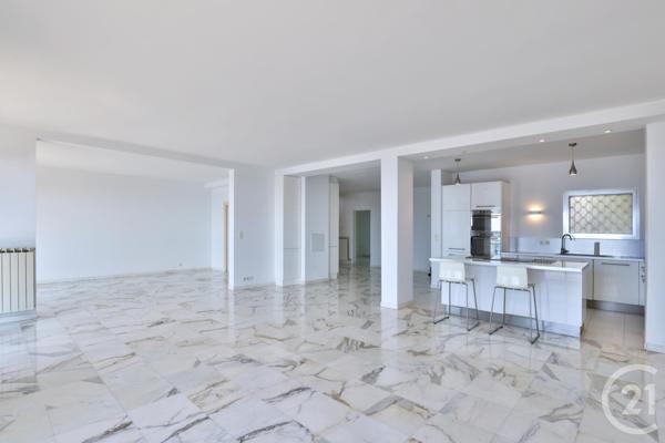 Appartement F4 à vendre  4 pièces - 166 m2 VILLEFRANCHE SUR MER - 06