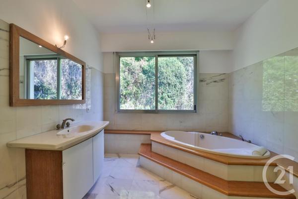 Appartement F4 à vendre  4 pièces - 166 m2 VILLEFRANCHE SUR MER - 06