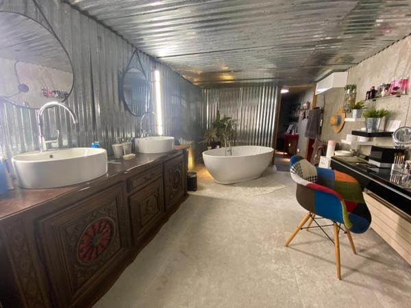 Maison à vendre à Saint-Pol-de-Léon dans le Finistère (29250), ref : JMA90