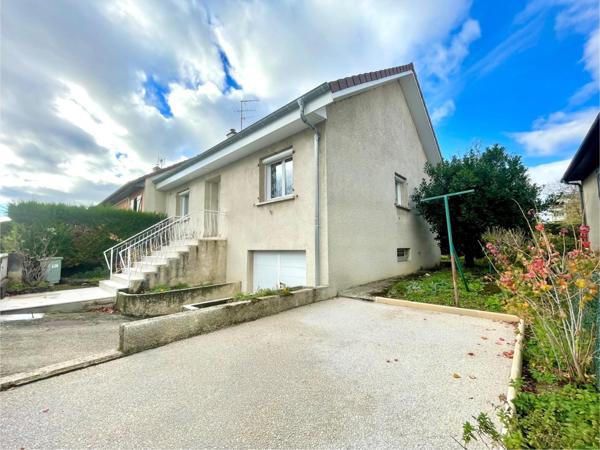 Maison spacieuse et conviviale avec véranda