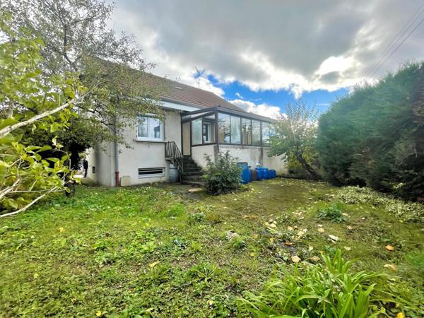 Maison spacieuse et conviviale avec véranda