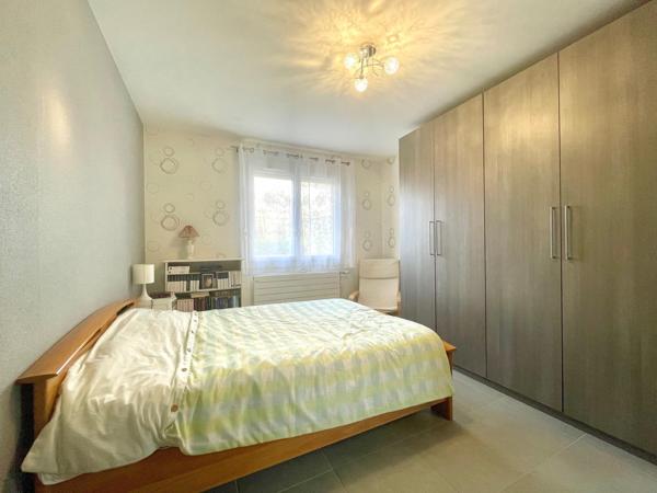 Maison spacieuse et conviviale avec véranda