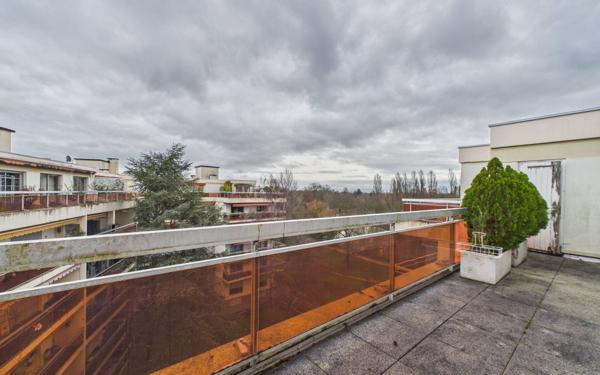 Appartement à louer    2 pièces • 80,02 m2 Strasbourg