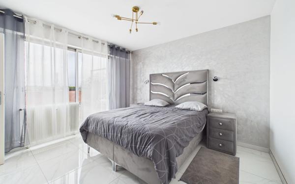 Appartement à louer    2 pièces • 80,02 m2 Strasbourg