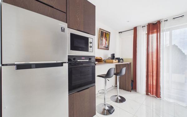 Appartement à louer    2 pièces • 80,02 m2 Strasbourg