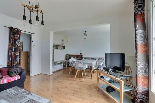 EXCLUSIVITE CLERMONT-FERRAND, LA GLACIERE SUR LES HAUTEURS , belle villa avec vue