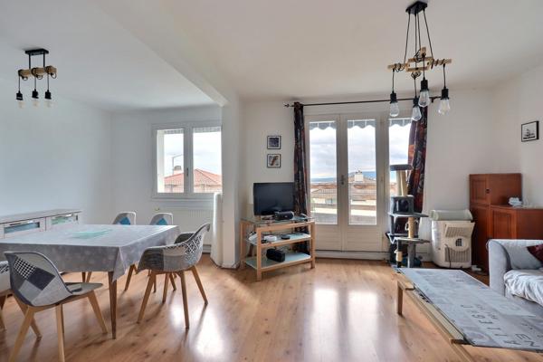 EXCLUSIVITE CLERMONT-FERRAND, LA GLACIERE SUR LES HAUTEURS , belle villa avec vue