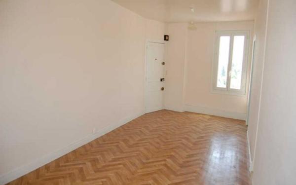 Appartement à louer    2 pièces •  Saint-Satur