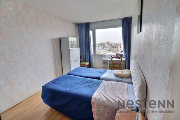 Appartement de trois pièces à Vincennes avec cave et place de parking