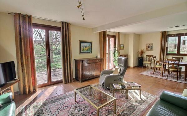 Maison à vendre    6 pièces • 154 m2 Eguisheim