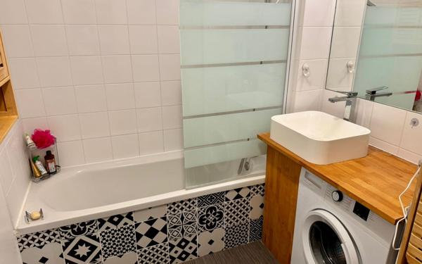 Appartement à vendre    3 pièces • 67 m2 Bordeaux