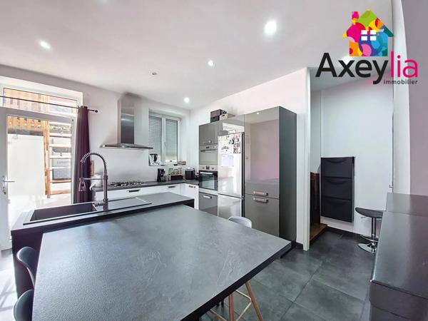 Charlieu (42190) A VENDRE - MAISON 4 CHAMBRES AVEC EXTÉRIEUR - CENTRE CHARLIEU