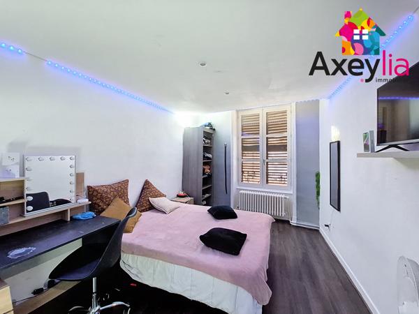 Charlieu (42190) A VENDRE - MAISON 4 CHAMBRES AVEC EXTÉRIEUR - CENTRE CHARLIEU