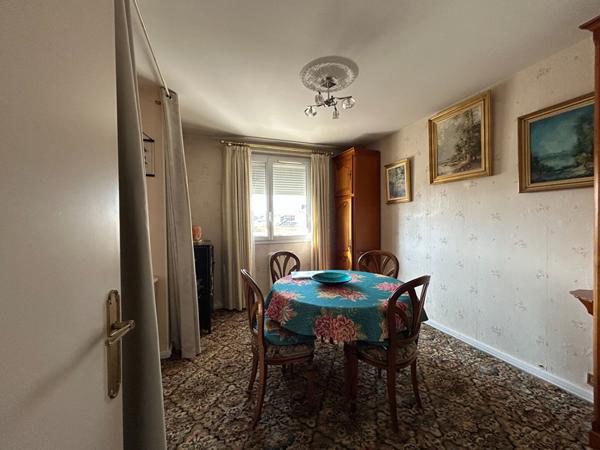 LE HAVRE - SECTEUR GRAVILLE - APPARTEMENT 2 CHAMBRES, ASCENSEUR, BALCON, GARAGE ET PARKING PRIVATIF