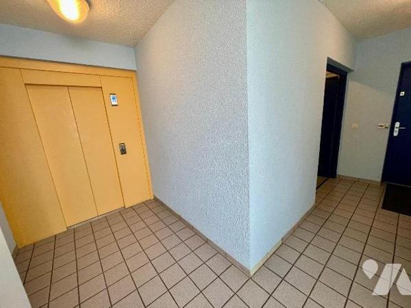 LANNION Hyper centre.
Immeuble de rapport construit en 1994.
Environ 1000 m² de locaux sur un...