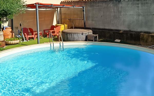 Maison à vendre    5 pièces •  Lapalud