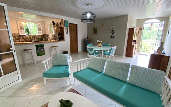 Maison à vendre    4 pièces • 95 m2 Rivière-Pilote