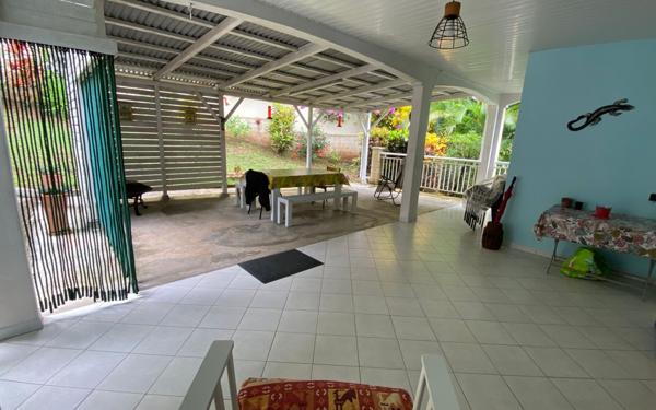 Maison à vendre    4 pièces • 95 m2 Rivière-Pilote