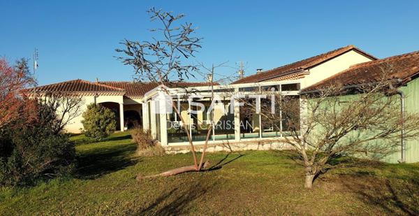 Maison 6 pièces plain-pied + piscine + grand terrain avec fruitiers