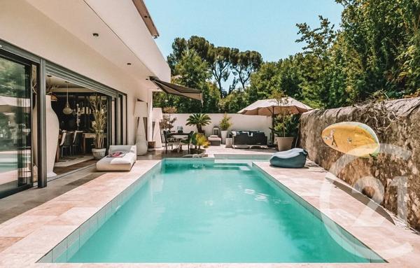 Maison à vendre  5 pièces - 210 m 2   MARSEILLE  - 13009