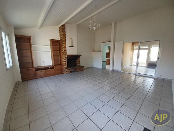 Vente maison La Haie Fouassiere : 279 500 € - AJP Immobilier Saint-Sébastien-sur-Loire