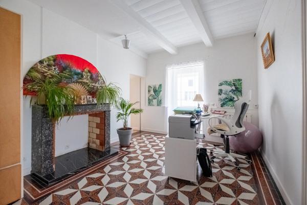 Maison à vendre 7 pièces SAINT MEDARD D'AUNIS (17)