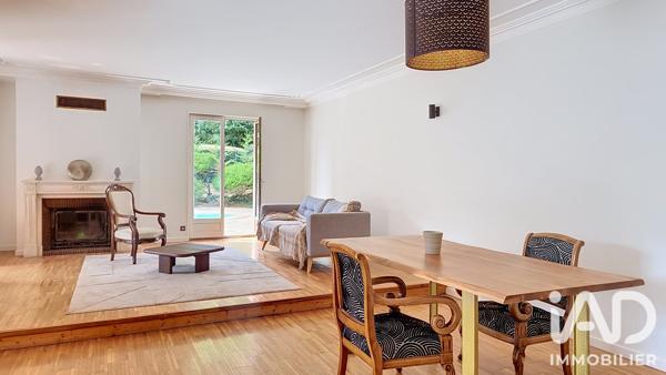 Maison à vendre 7 pièces 165 m² Saint-Genis-Laval