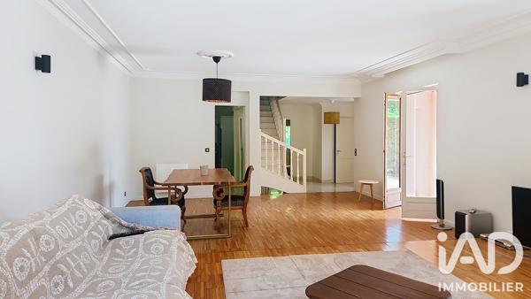 Maison à vendre 7 pièces 165 m² Saint-Genis-Laval