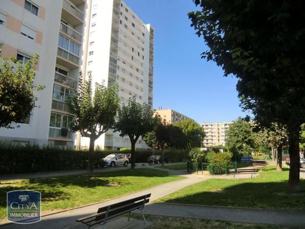 Appartement à louer 5 pièces 86.29m²