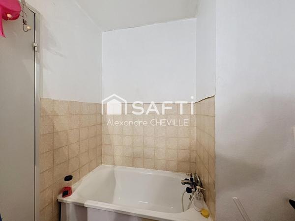Vichy proche centre : Studio 36m² avec parking