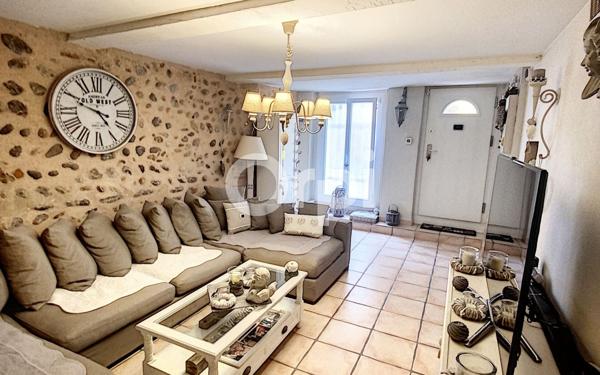 Maison à vendre    3 pièces •  Saint-Féliu-d'Avall