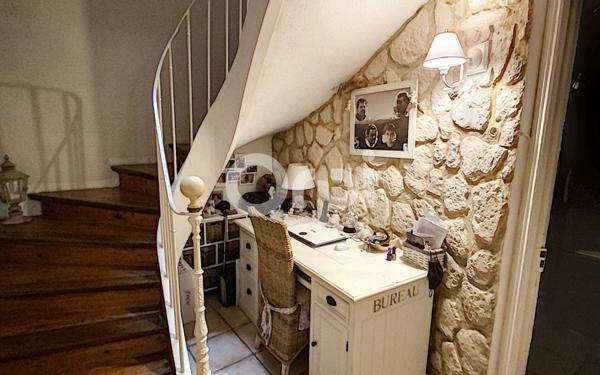 Maison à vendre    3 pièces •  Saint-Féliu-d'Avall