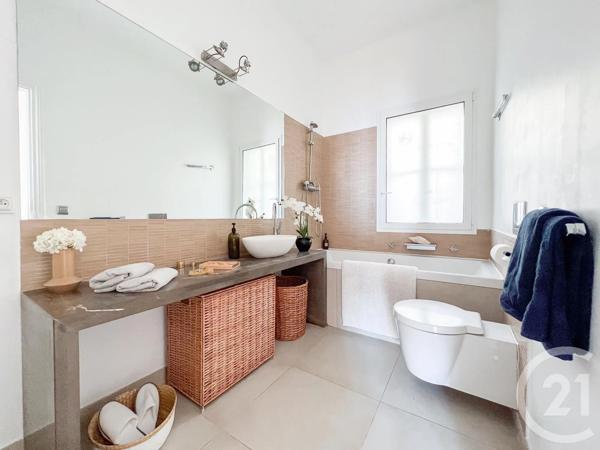 Appartement F3 à vendre  3 pièces - 102,38 m 2   BEAUSOLEIL  - 06