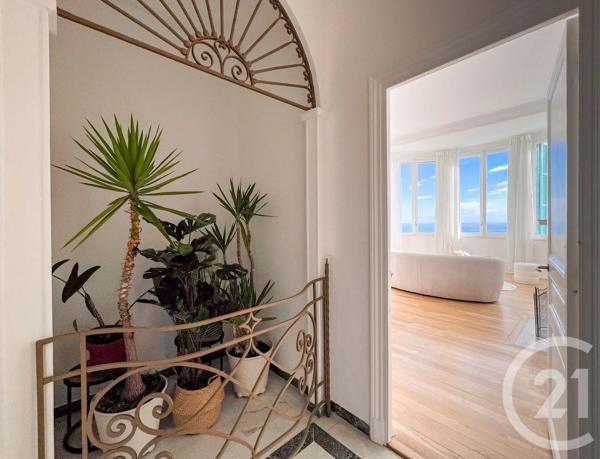Appartement F3 à vendre  3 pièces - 102,38 m 2   BEAUSOLEIL  - 06