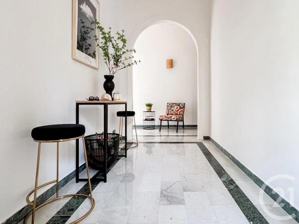Appartement F3 à vendre  3 pièces - 102,38 m 2   BEAUSOLEIL  - 06