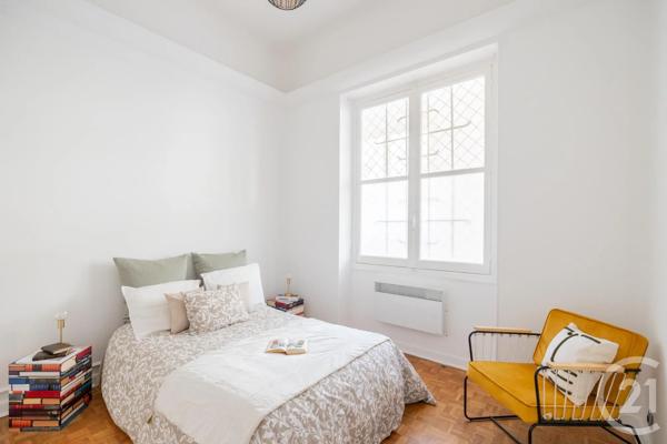 Appartement F3 à vendre  3 pièces - 102,38 m 2   BEAUSOLEIL  - 06