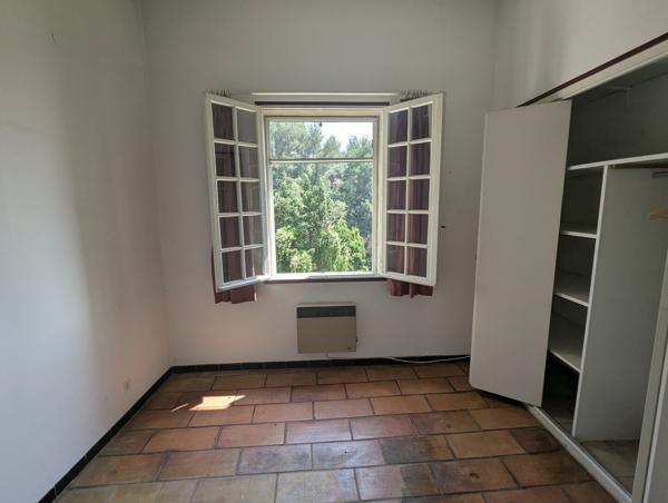 Maison de village avec terrasse et cave, 3 chambres