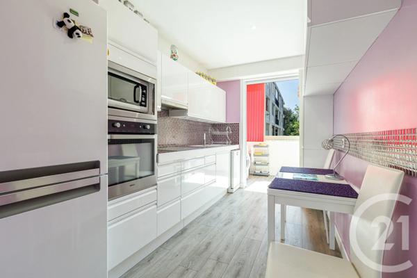 Appartement F4 à vendre  4 pièces - 94,74 m 2   NICE  - 06