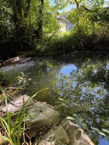Ancien moulin à Caylus en partie rénové