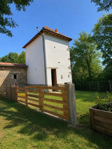Ancien moulin à Caylus en partie rénové