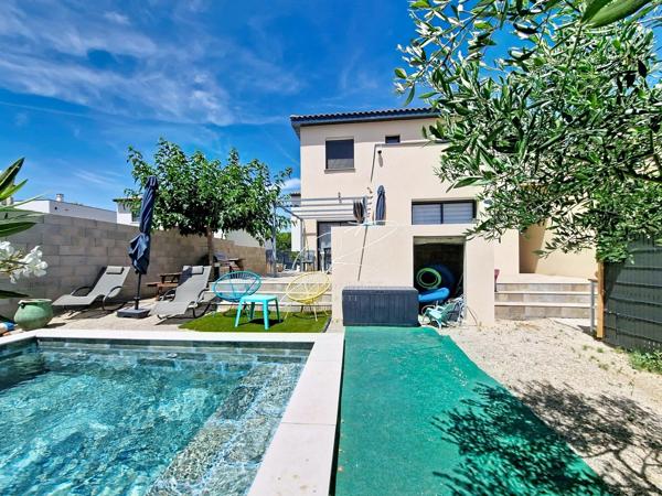 Maison T4 3 chambres 87 m² piscine et garage