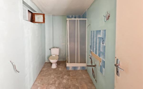 Immeuble à vendre    2 pièces • 460 m2 Béziers