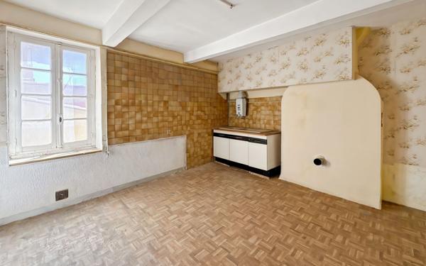 Immeuble à vendre    2 pièces • 460 m2 Béziers