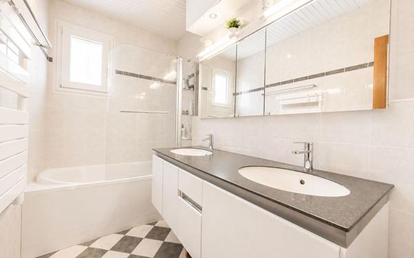 Maison à vendre    4 pièces • 144 m2 Veigy-Foncenex