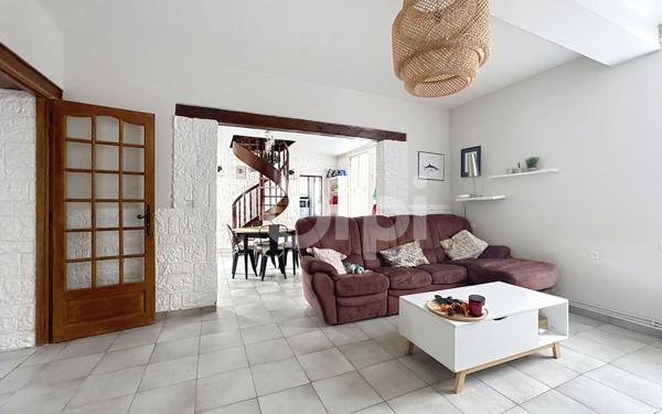 Maison à vendre    5 pièces • 112 m2 Sempigny