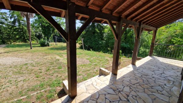 Charmante Maison à Vendre à CREYSSE - Un Écrin de Tranquillité