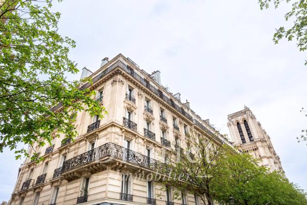 # Appartement – 110m² – Paris 4ème
