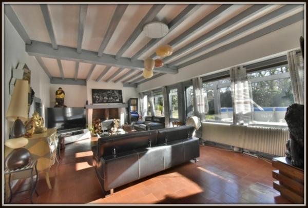 PROCHE MONT DE MARSAN ( 20 mn côté OUEST ) - MAGNIFIQUE VILLA LANDAISE de 266 m2 - 7 CHAMBRES