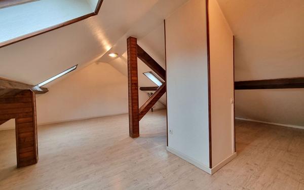 Maison à louer    5 pièces •  Bischheim