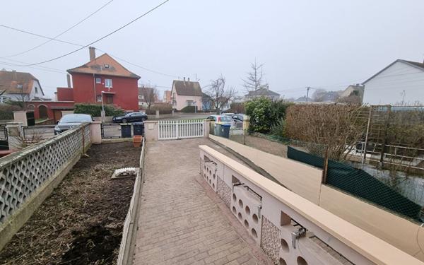 Maison à louer    5 pièces •  Bischheim